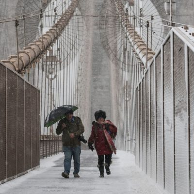 New Yorkers told to stay at home as blizzard threatens to become ‘bomb cyclone’